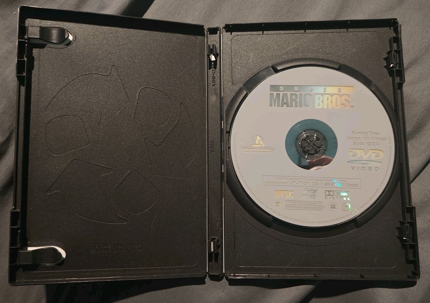Super Mario Bros. DVD Widescreen NTSC PG Approx 104 Min Bob Hoskins