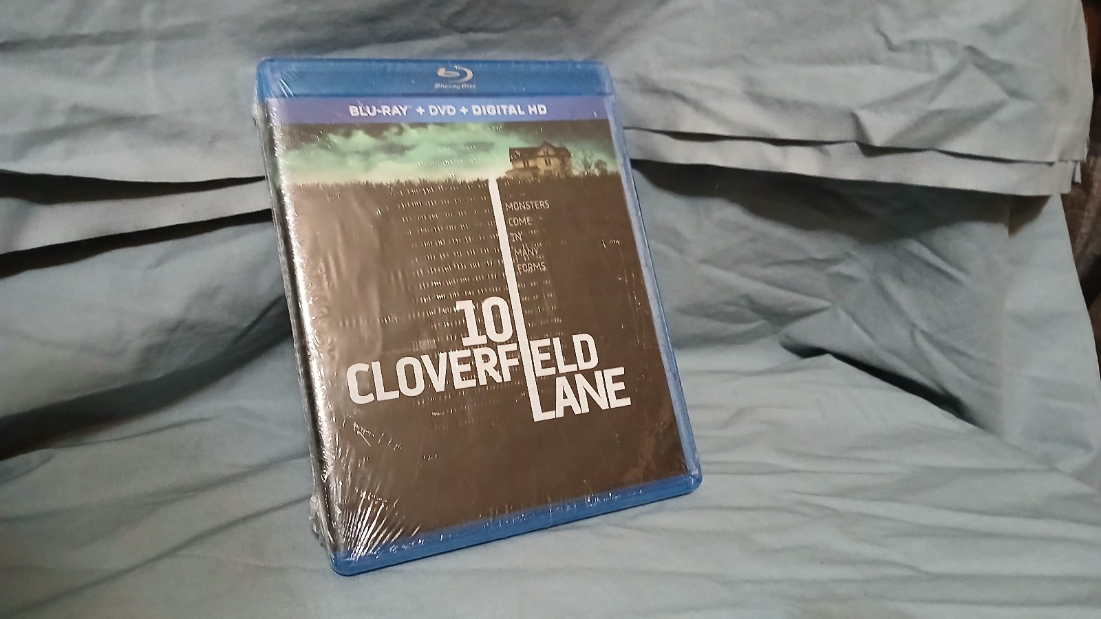 10 Cloverfield Lane (Blu-ray, 2016) Brand New!