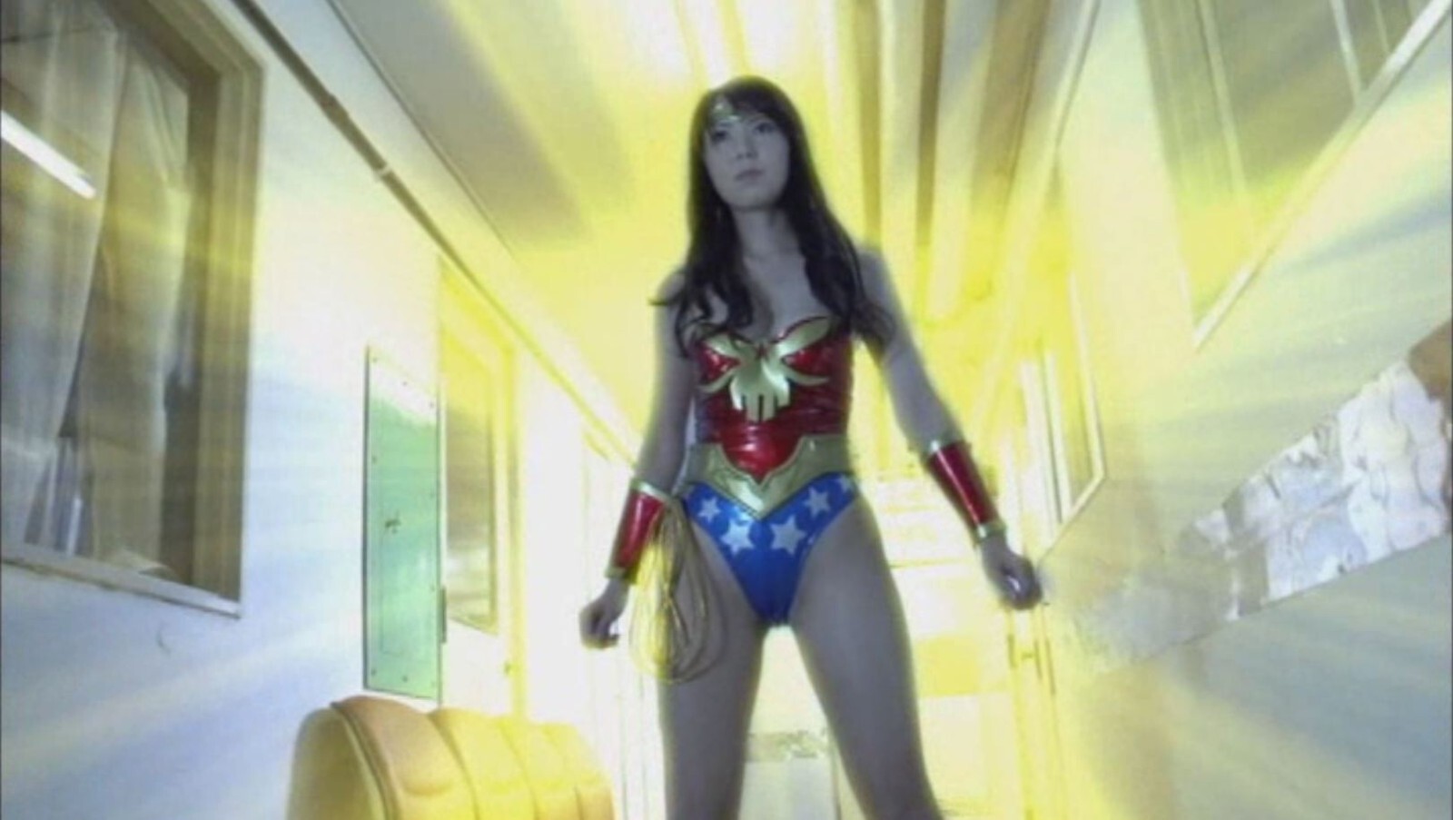 Japan superhero: WONDER LADY VS THE AMERICAN MONSTERS (English subtitled)