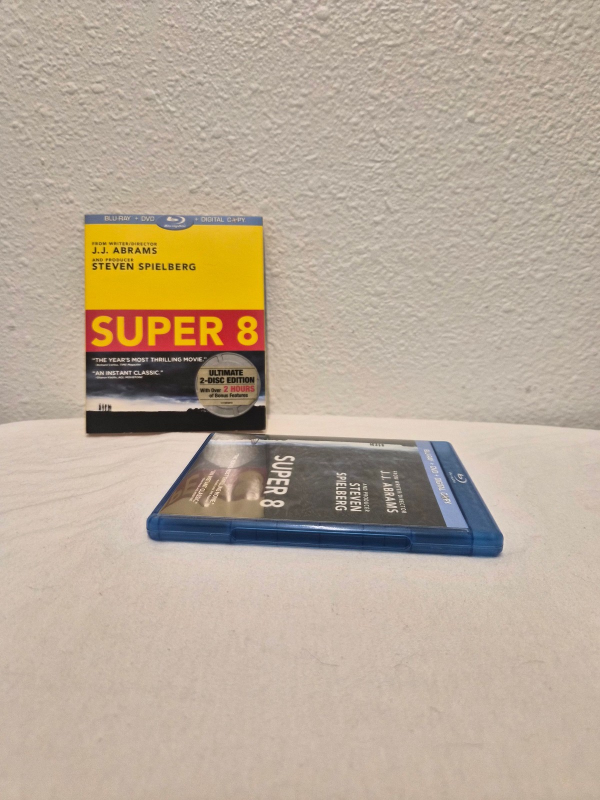 SUPER 8 (Blu-ray+ DVD) J.J. Abrams, Steven Spielberg, Slipcover, Ultimate 2-Disc