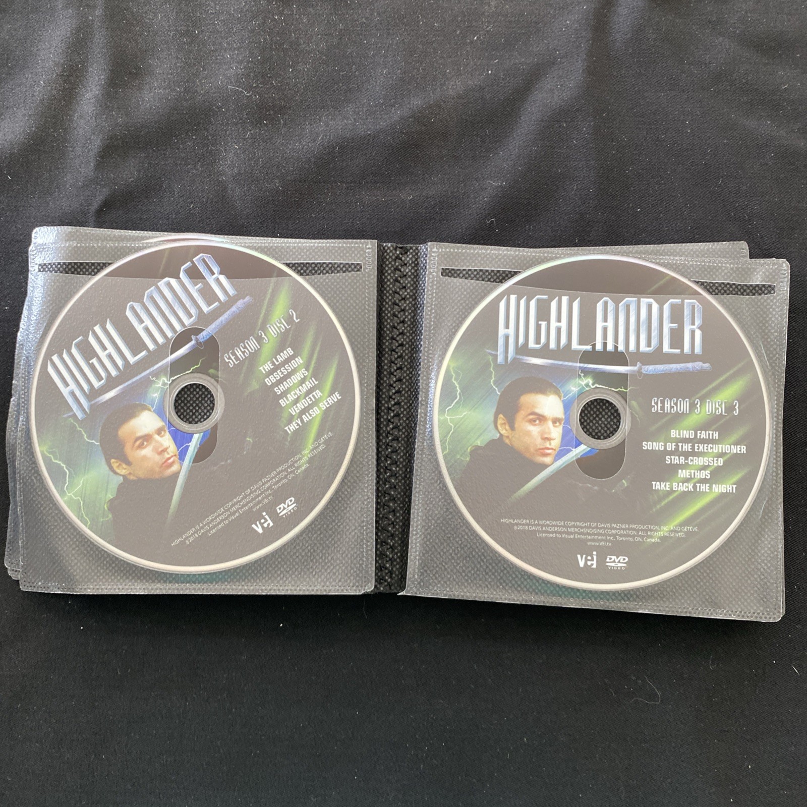 Highlander: The Complete Series All 6 Seasons 119 Episodes Bonus Features