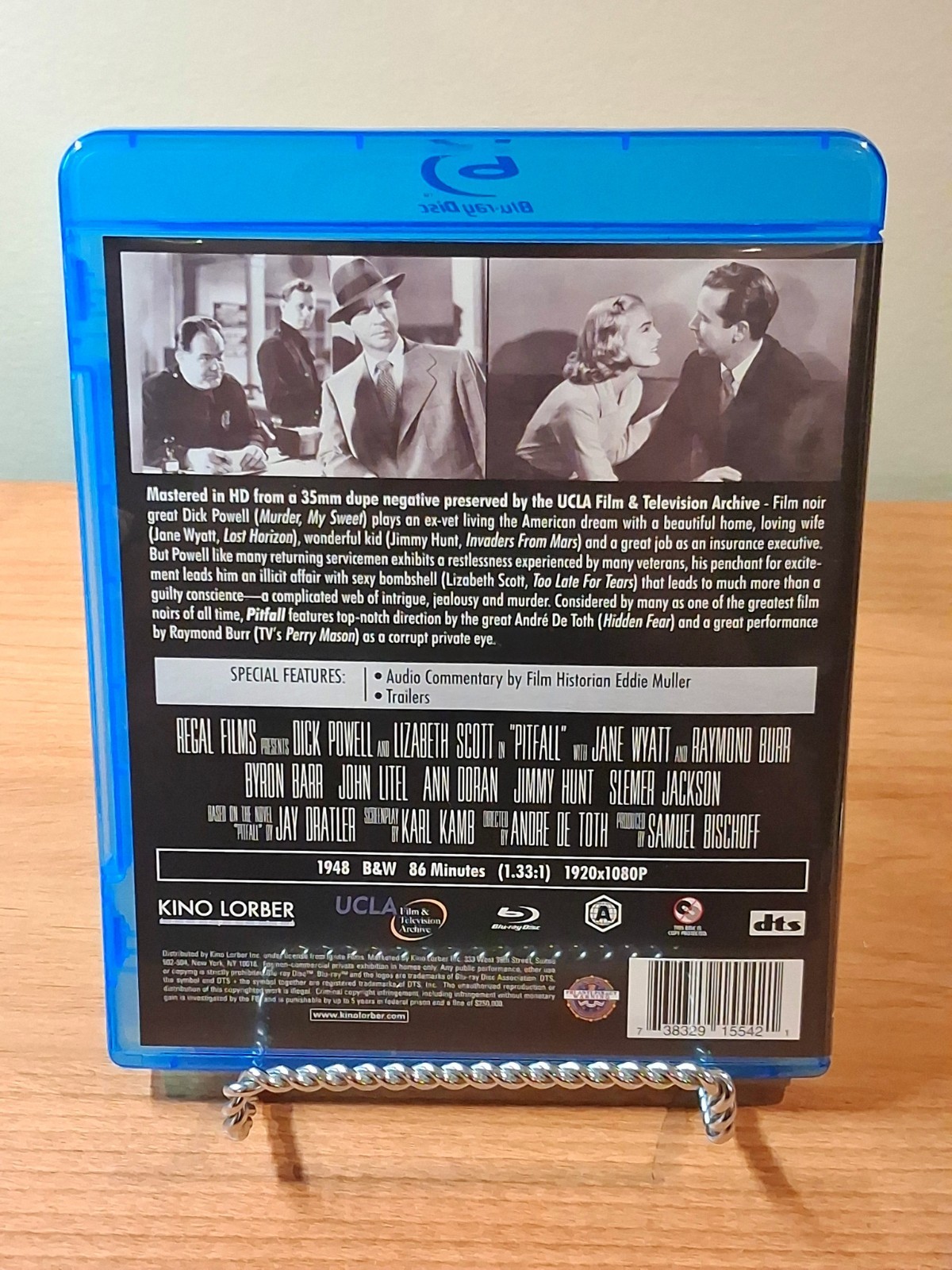 Pitfall (1948) Kino Lorber Blu-ray / Dick Powell – Raymond Burr