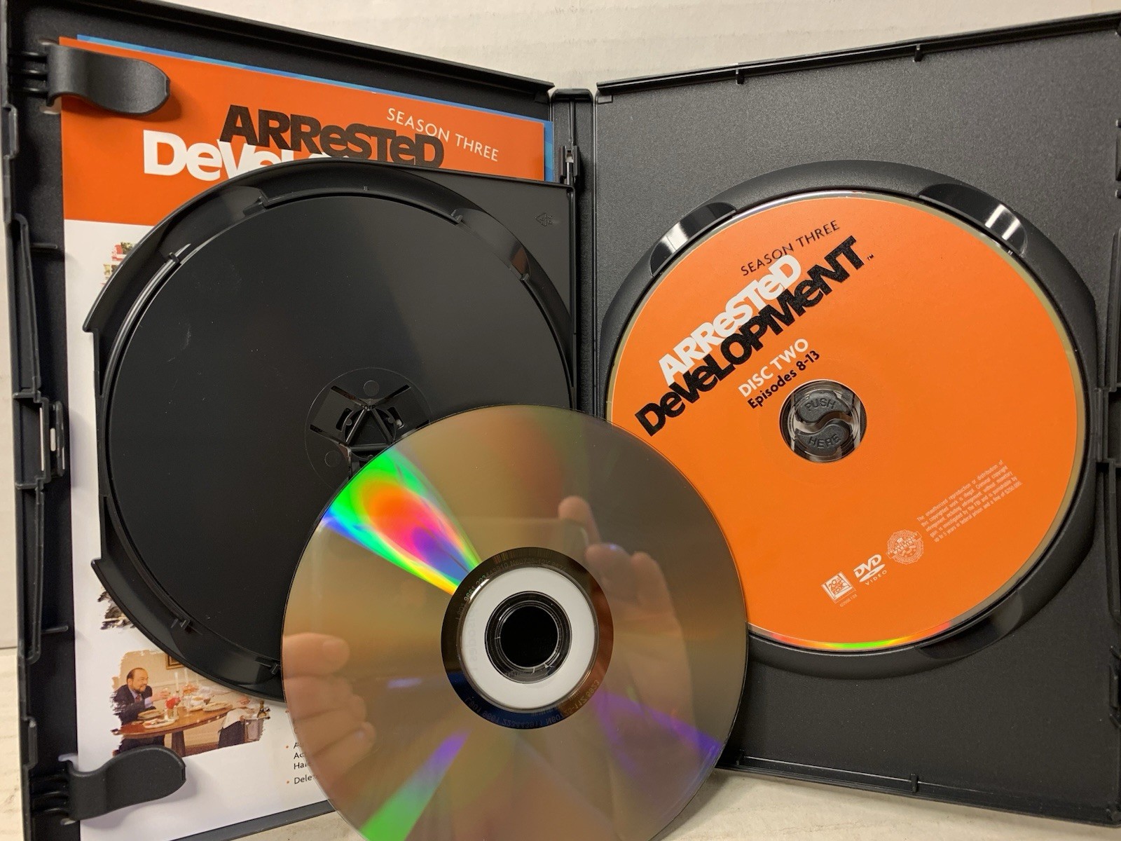 Arrested Development Seasons 1-3 Comedy 8-DVD’s Bluth Co. Narrator Ron Howard