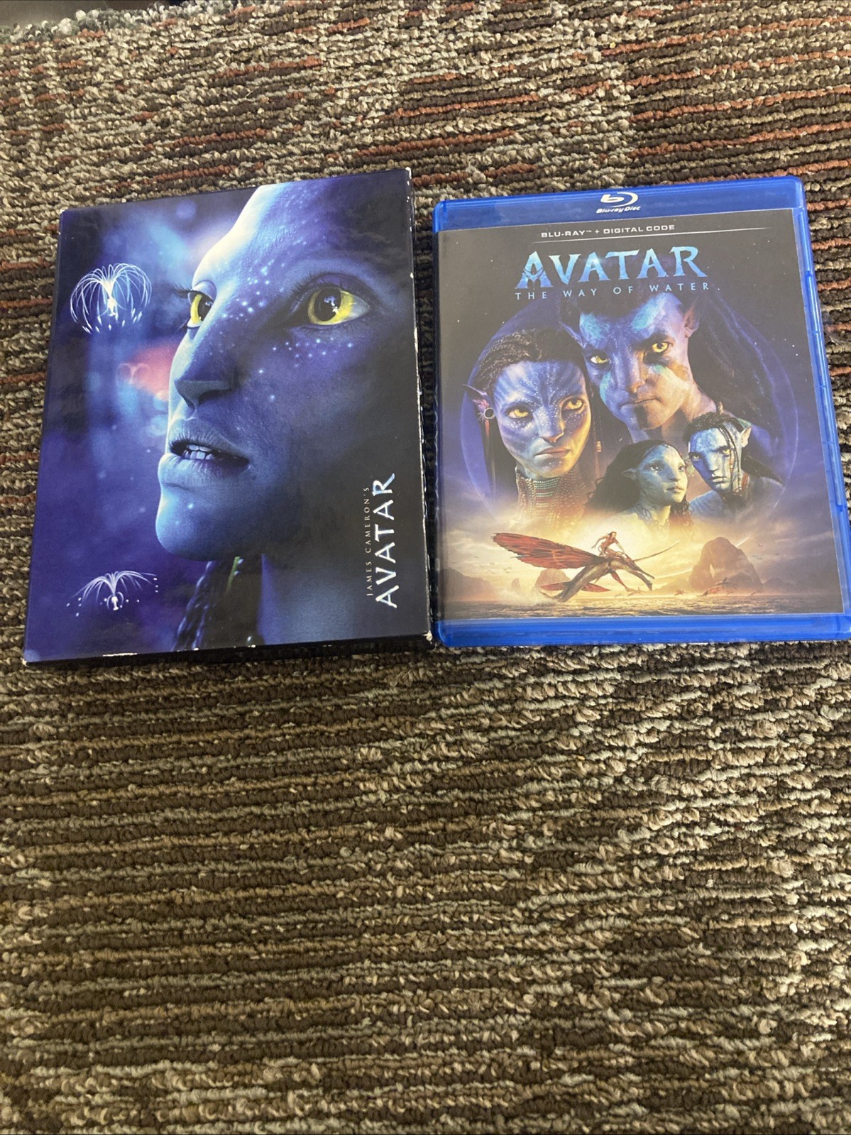 Avatar (Extended 3 Discs Set) + Avatar The Way Of The Water (Bluray Lot)