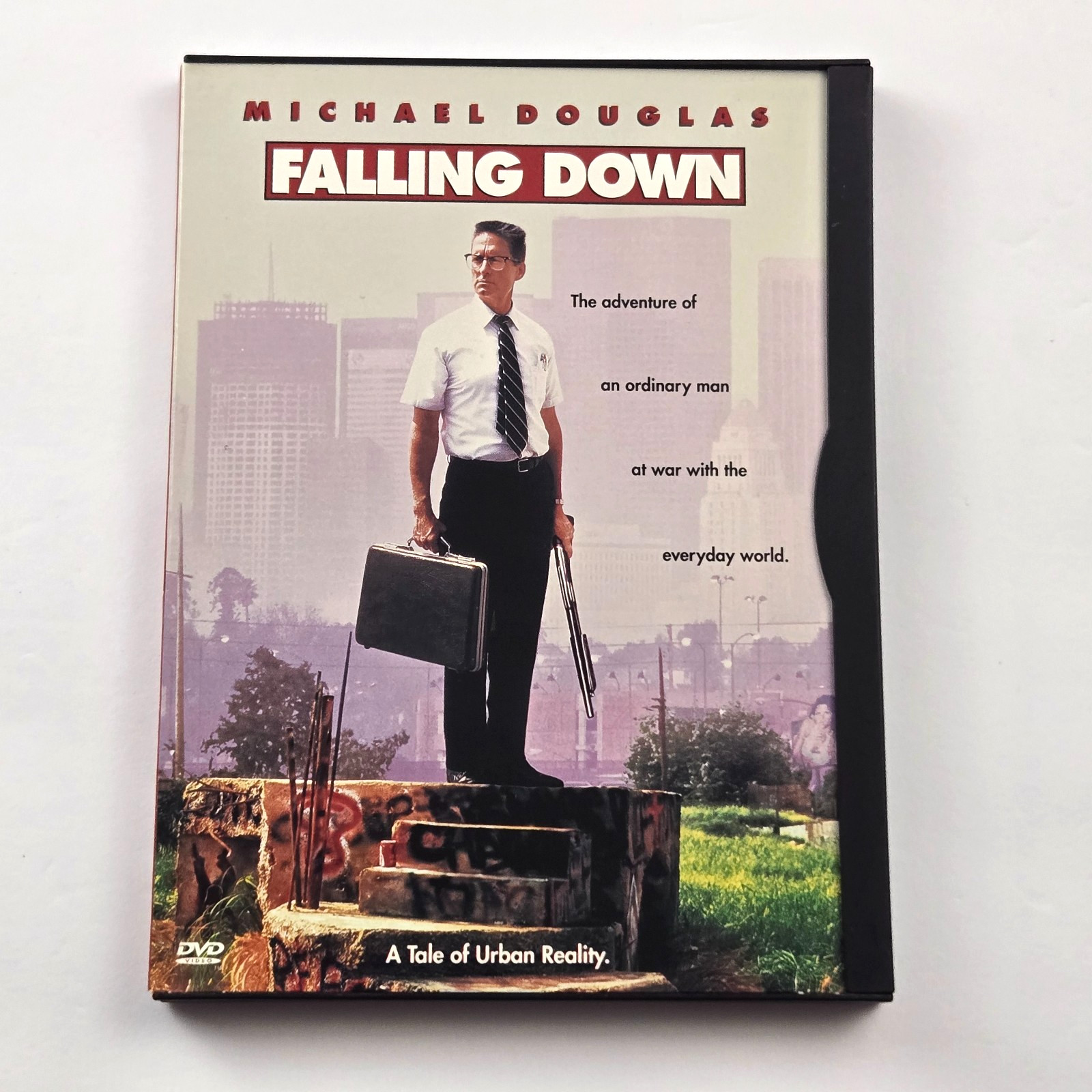 Falling Down DVD 1993 1999 Michael Douglas Robert Duvall Barbara Hershey