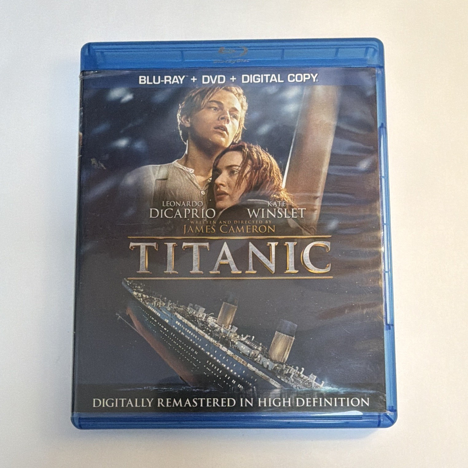 Titanic (Blu-ray + DVD + Digital Copy) Digitally Remastered James Cameron