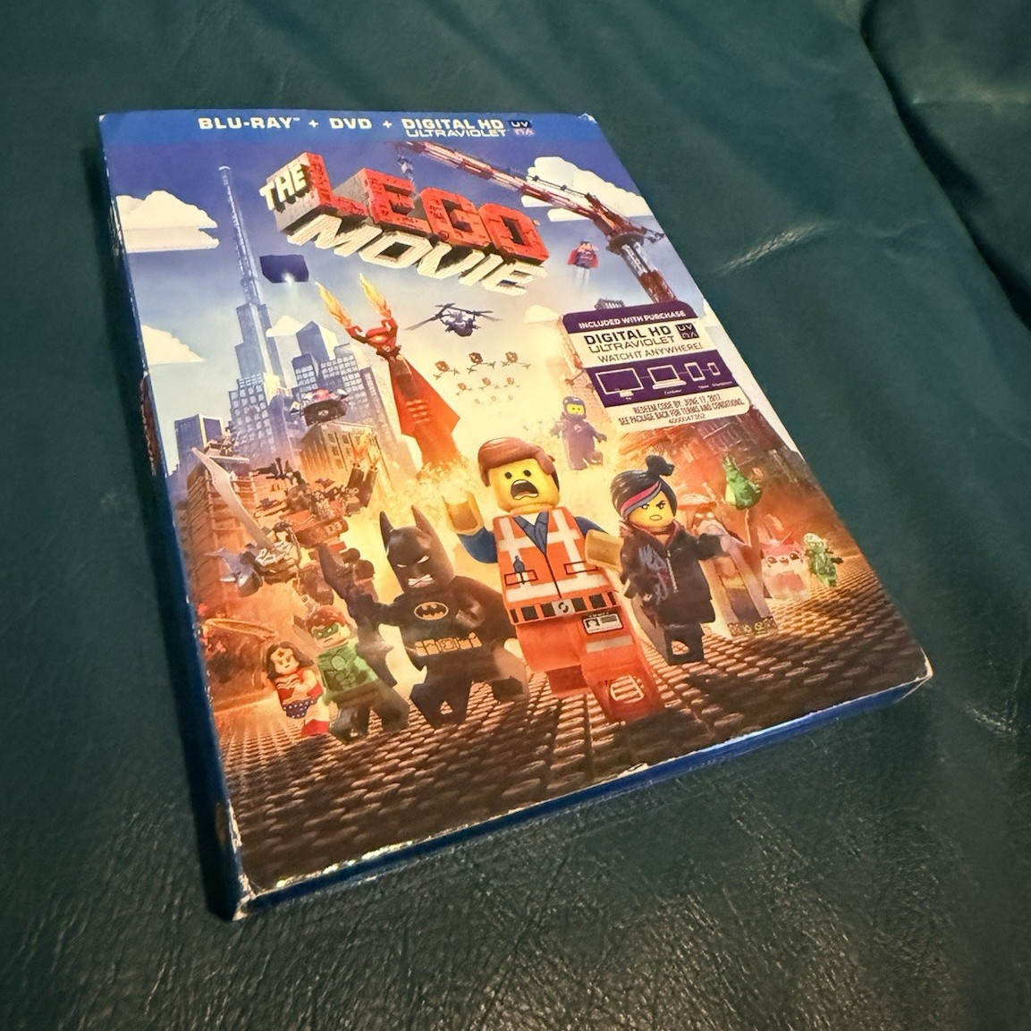 Warner Bros. The LEGO Movie Blu-ray+DVD 2-Disc w/ Digital Copy PG 101min