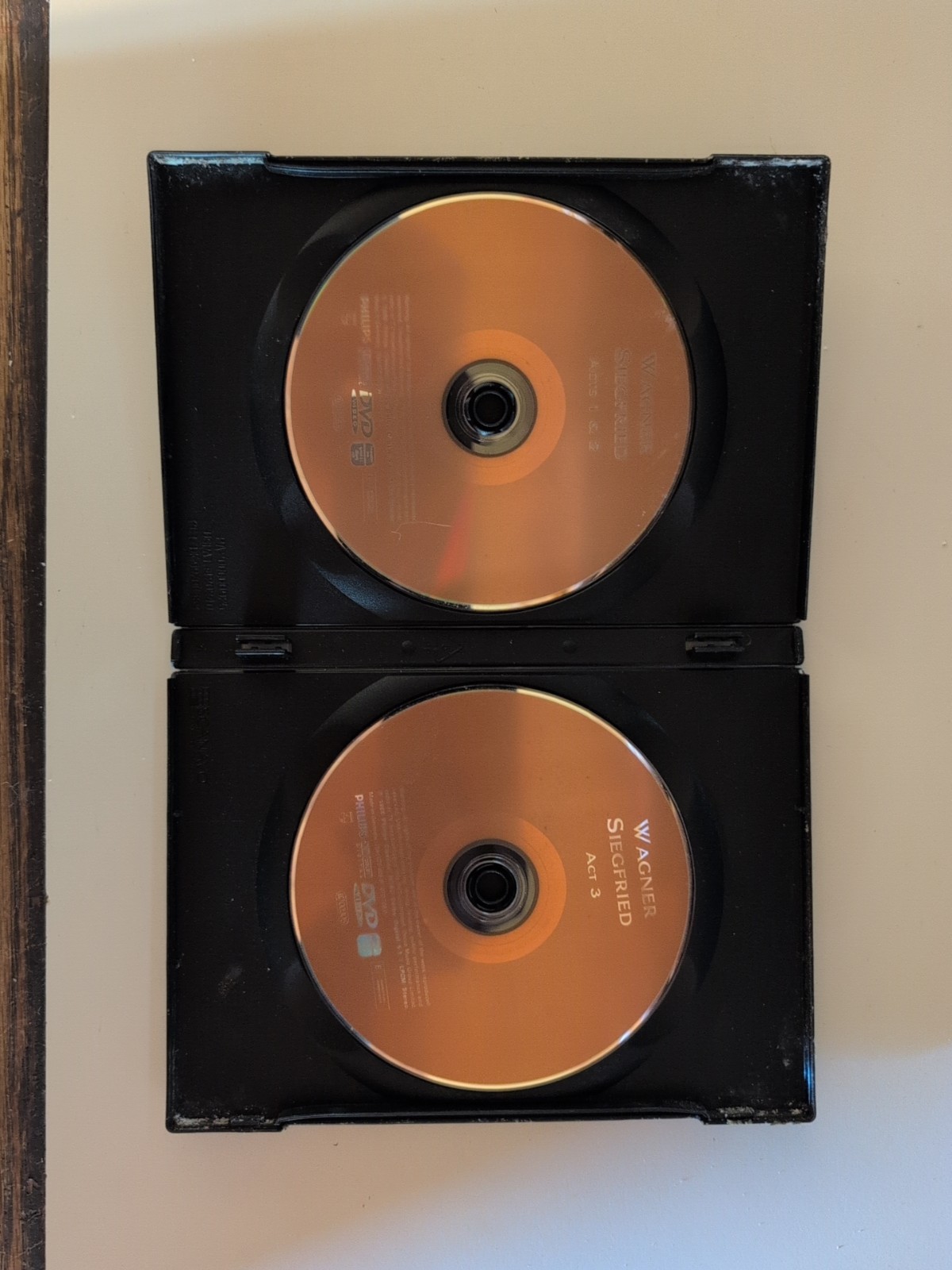 Siegfried – Richard Wagner (2-DVD Set) w/Booklet Der Ring des Nibelungen Opera