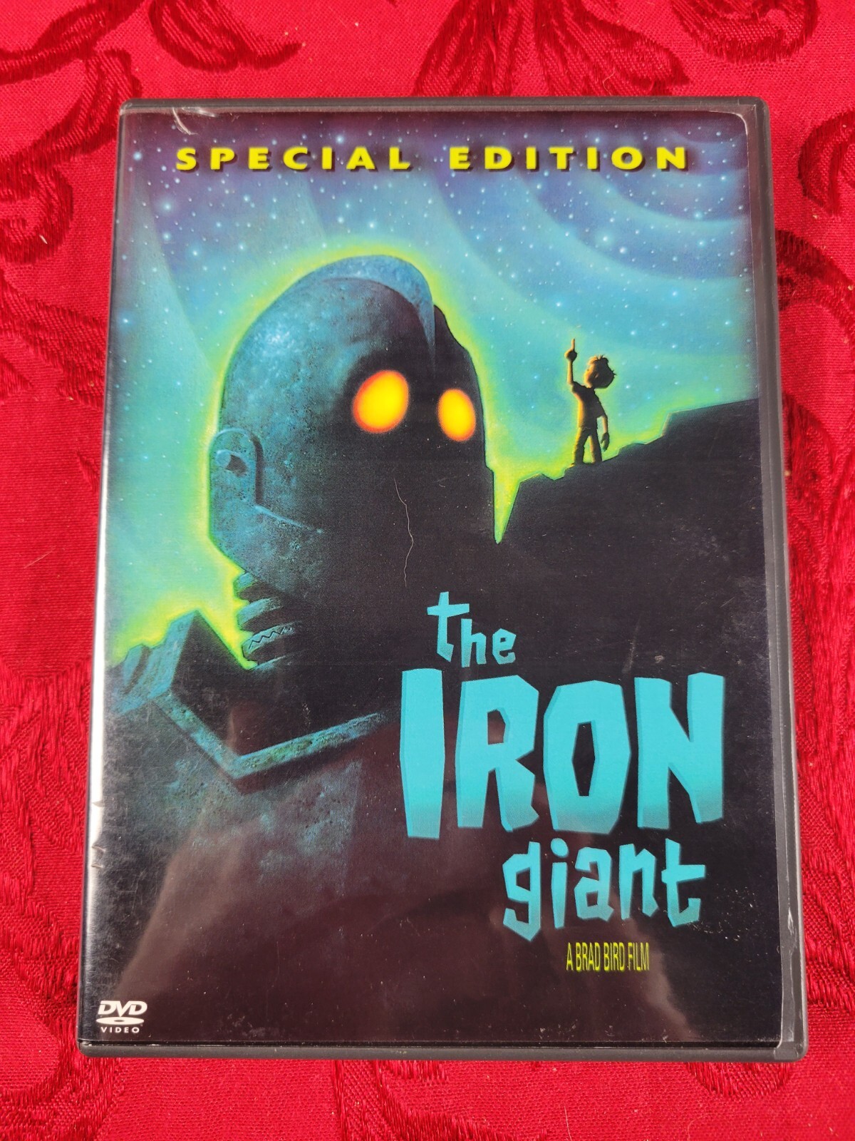 IRON GIANT (1999) Brad Bird, Eli Marienthal, Harry Connick Jr., Jennifer Aniston