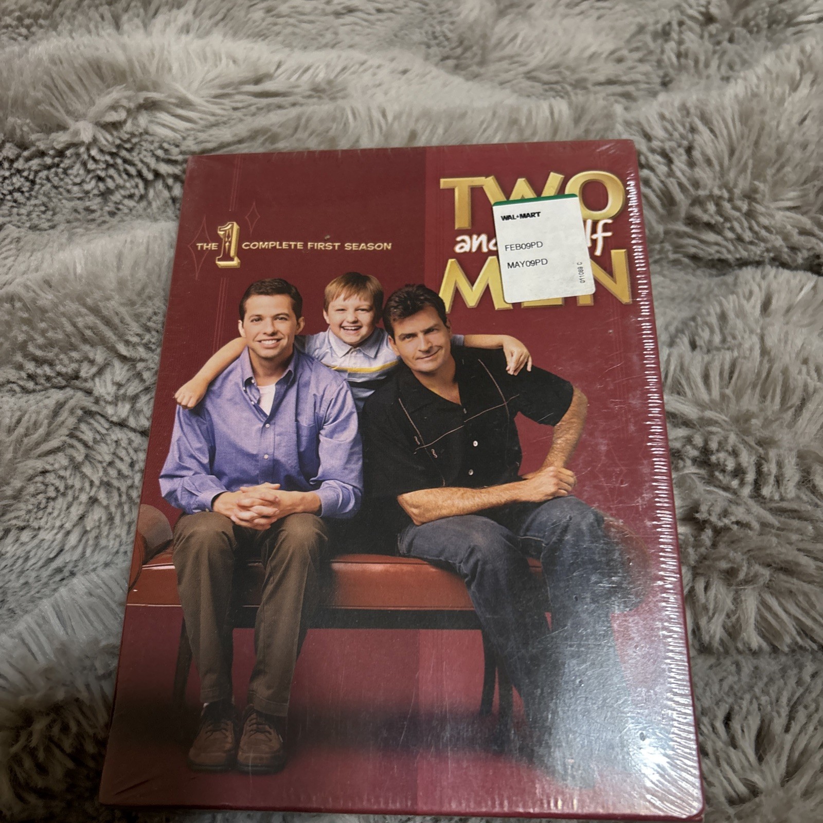 TWO AND A HALF MEN COMPLETE SEASON 1 DVD CHARLIE SHEEN NEW AND SEALED