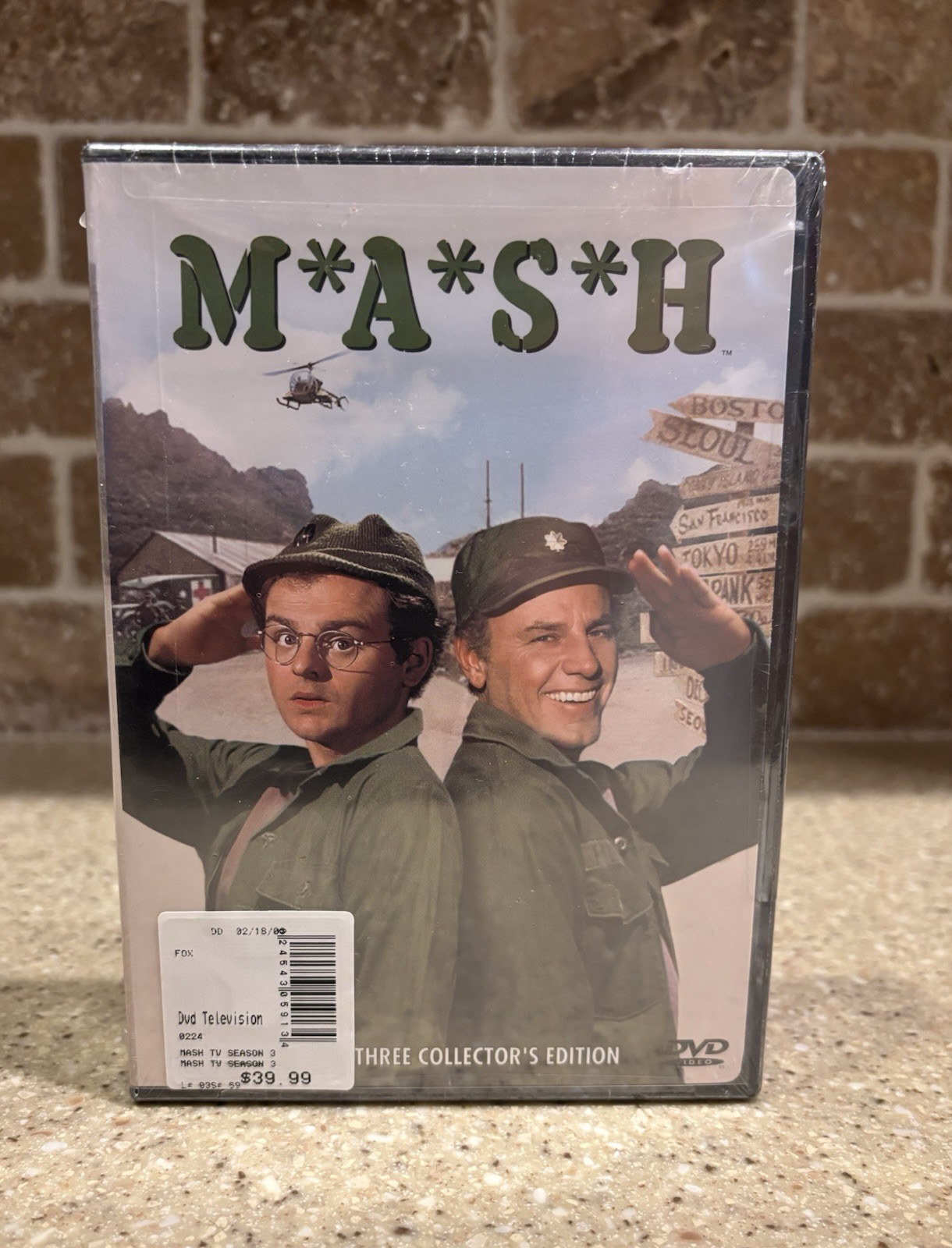 MASH Season 3 Collectors Edition DVD Three Disc DVD Set 2002 Sealed