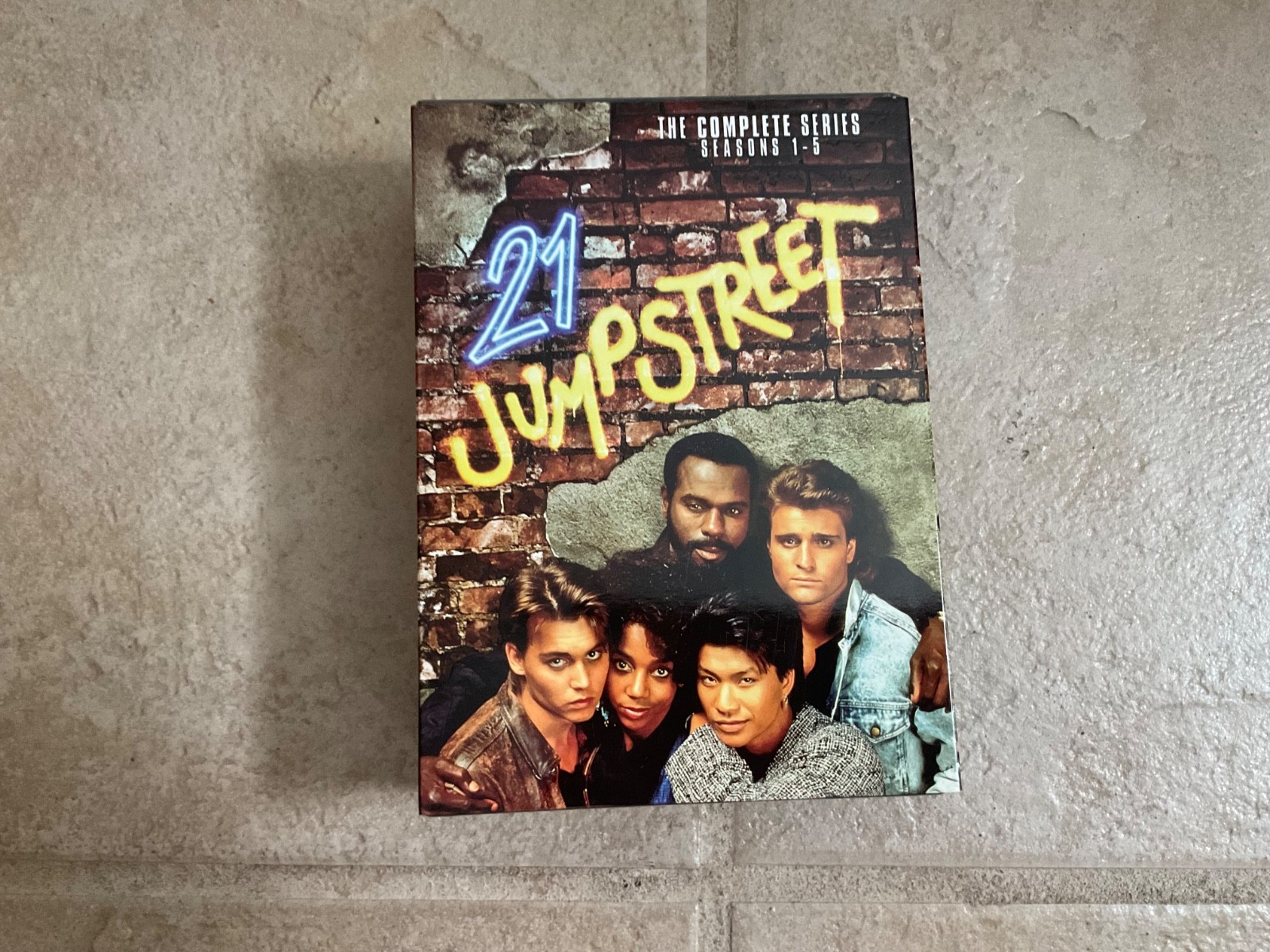 21 Jump Street: The Complete Series (18-disc DVD Set) Brand new factory sealed.