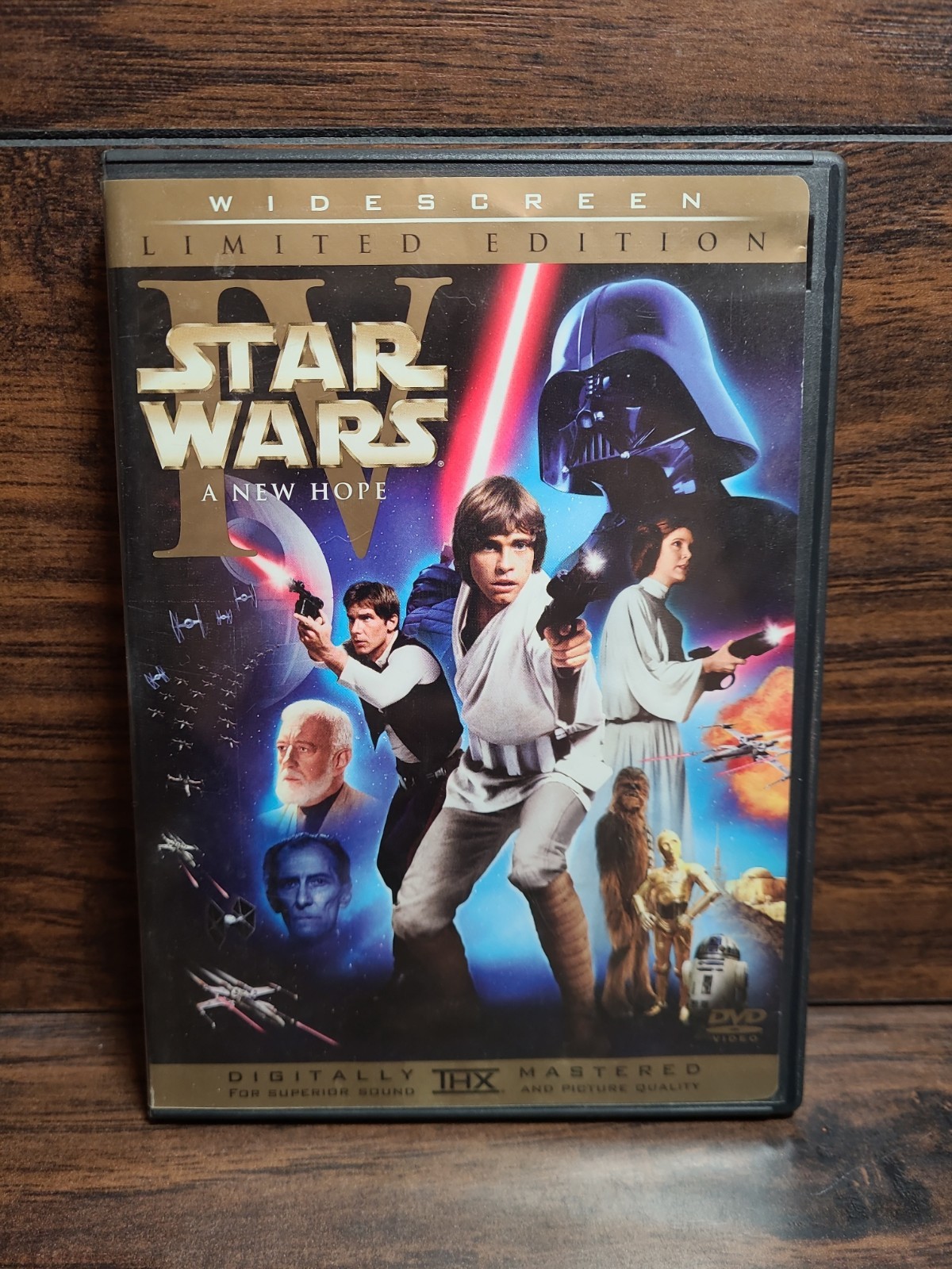 Star Wars IV: A New Hope (Limited Edition) – DVD – Resurfaced