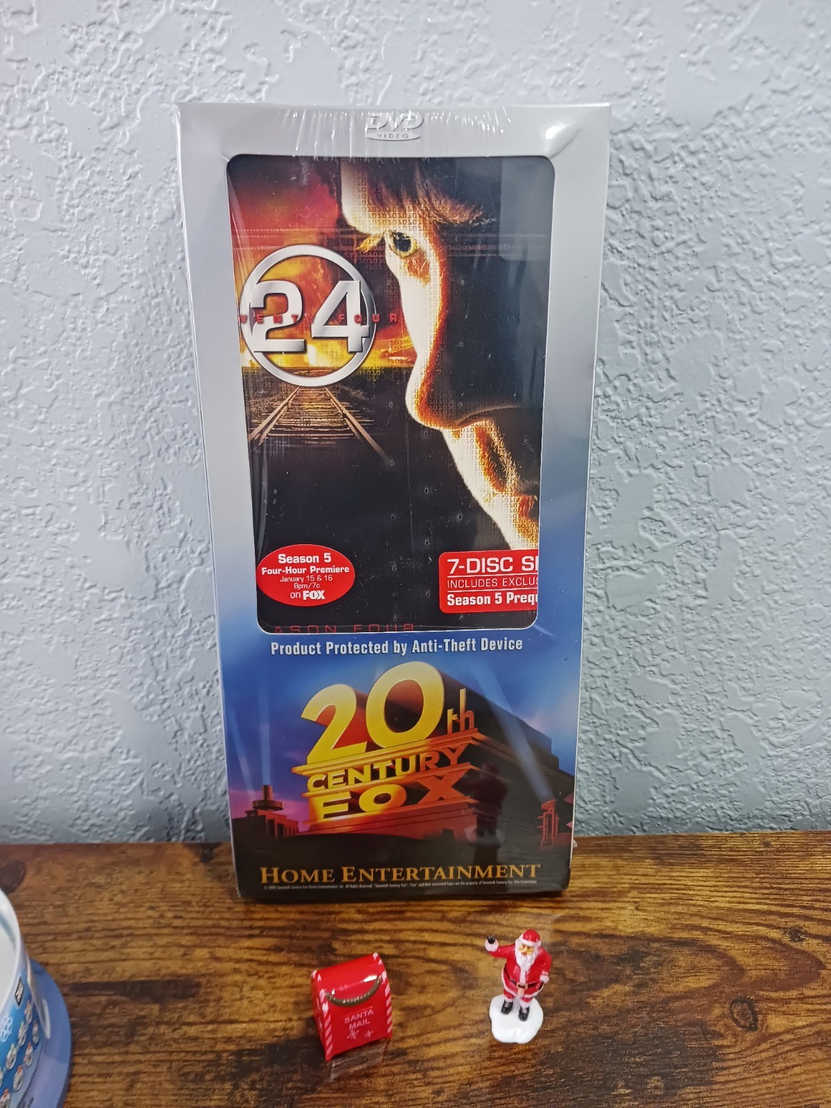 24 – Season 4 (DVD, 2009, 7-Disc Set) Kiefer Sutherland Exclusive Bonus Footage
