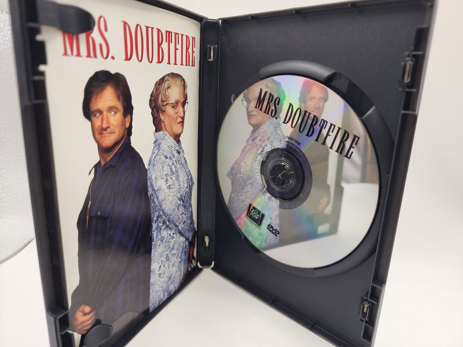 Mrs. Doubtfire DVD 1993 Robin Williams Sally Field Chris Columbus PG-13