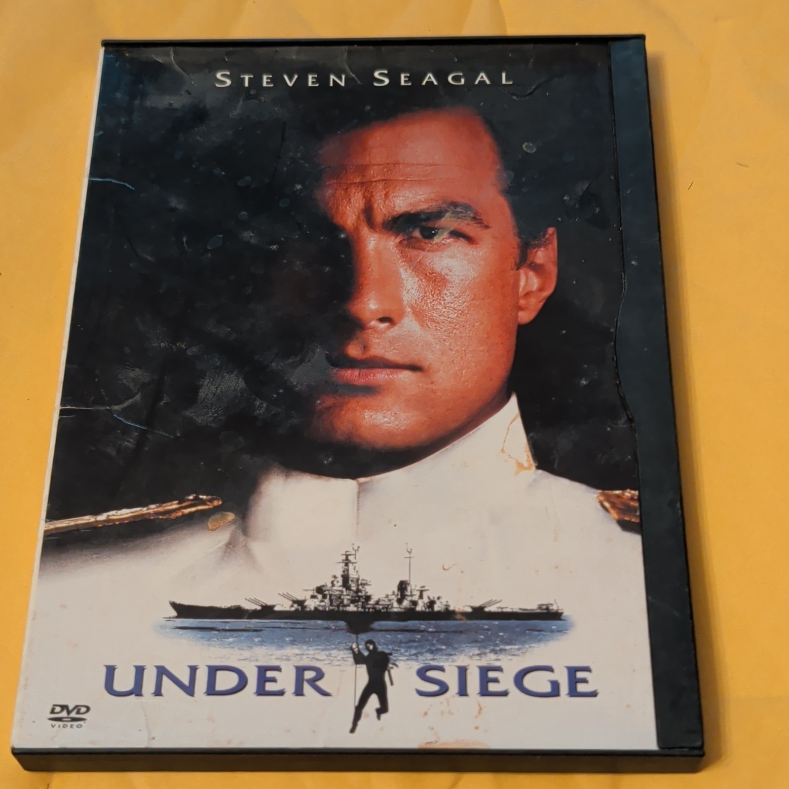 Under Siege Widescreen DVD 1992 Steven Seagal Tommy Lee Jones 103 min