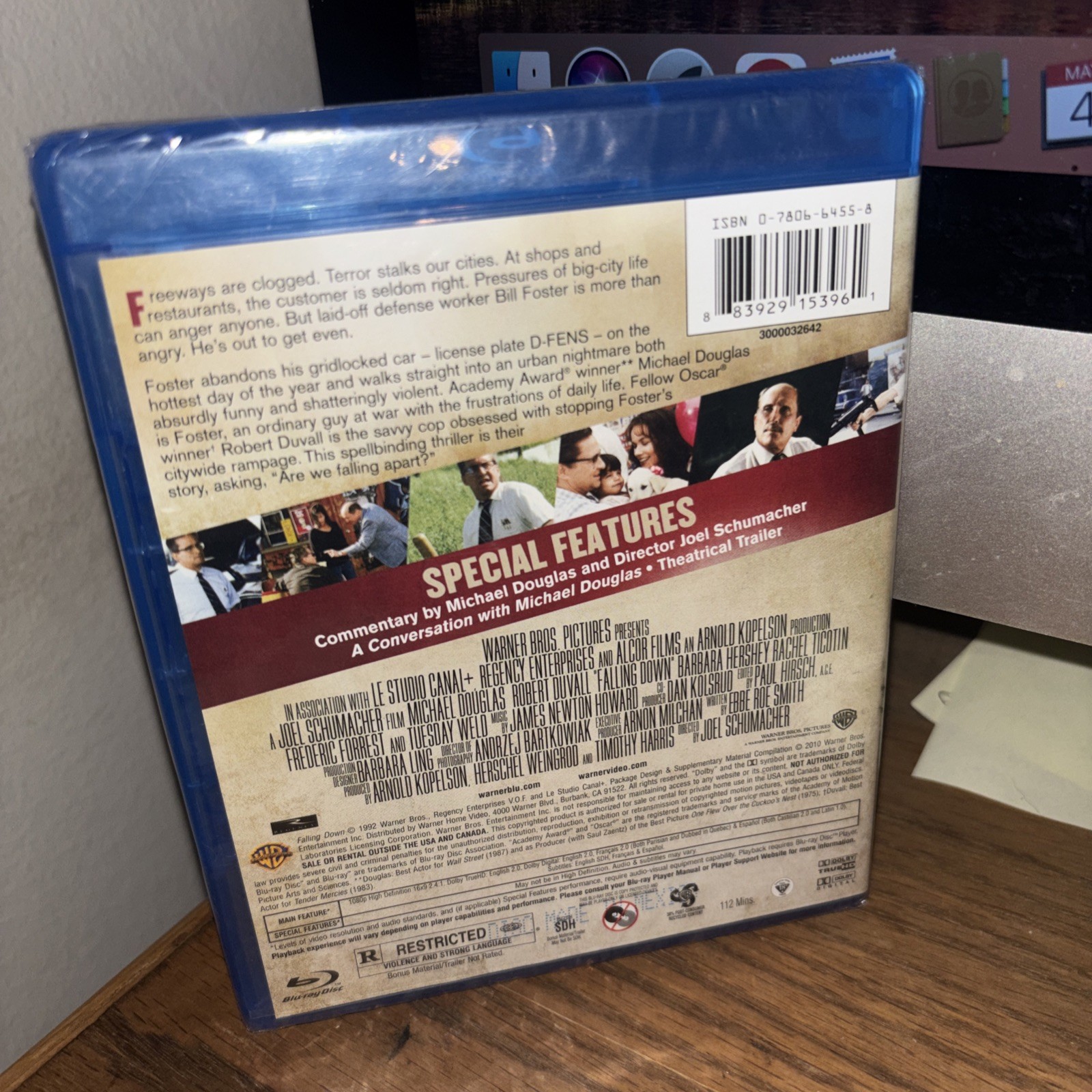 Falling Down (Blu-ray, 1993) Michael Douglas, Robert Duvall- BRAND NEW & SEALED!