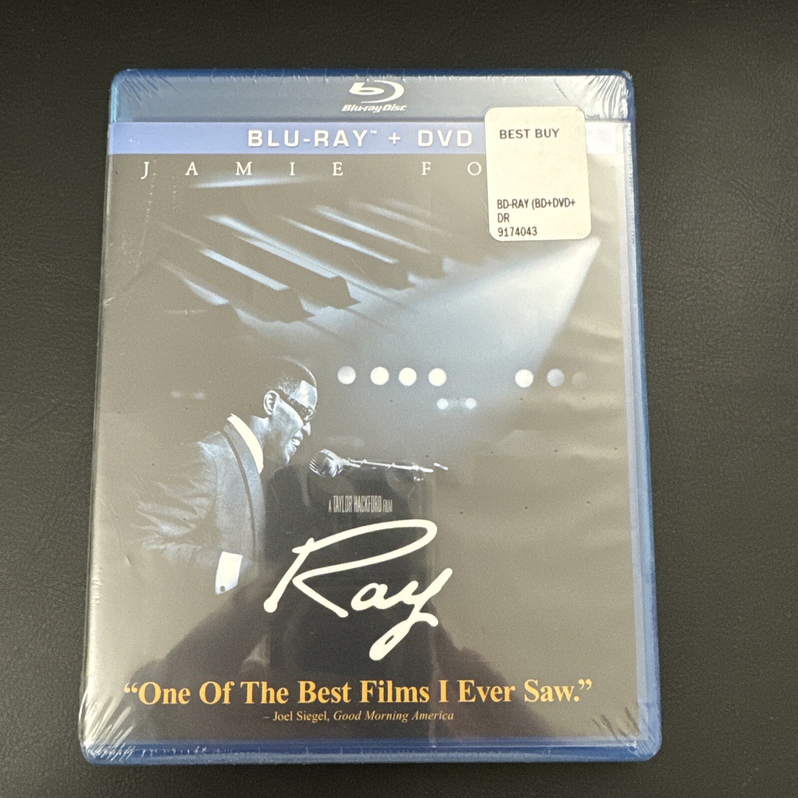 Ray (Blu-ray/DVD, 2012, 2-Disc Set, Includes Digital Copy)