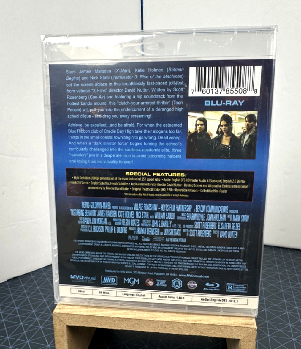 Disturbing Behavior (Blu-ray, 1998, MVD Visual / MGM) Teen Thriller, NEW!