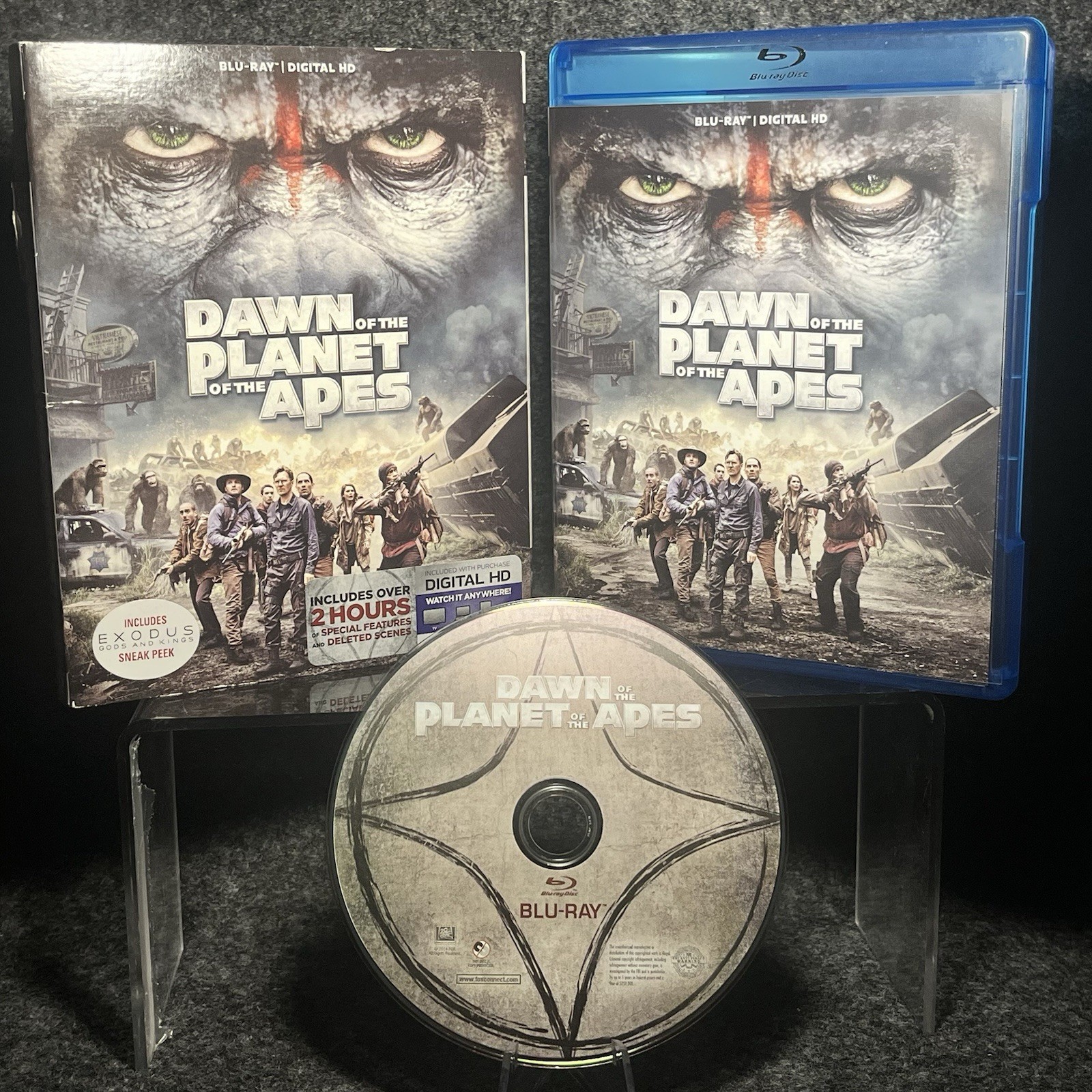 Dawn of the Planet of the Apes Blu-ray + Slipcover 2014 Blu-ray Disc PG-13