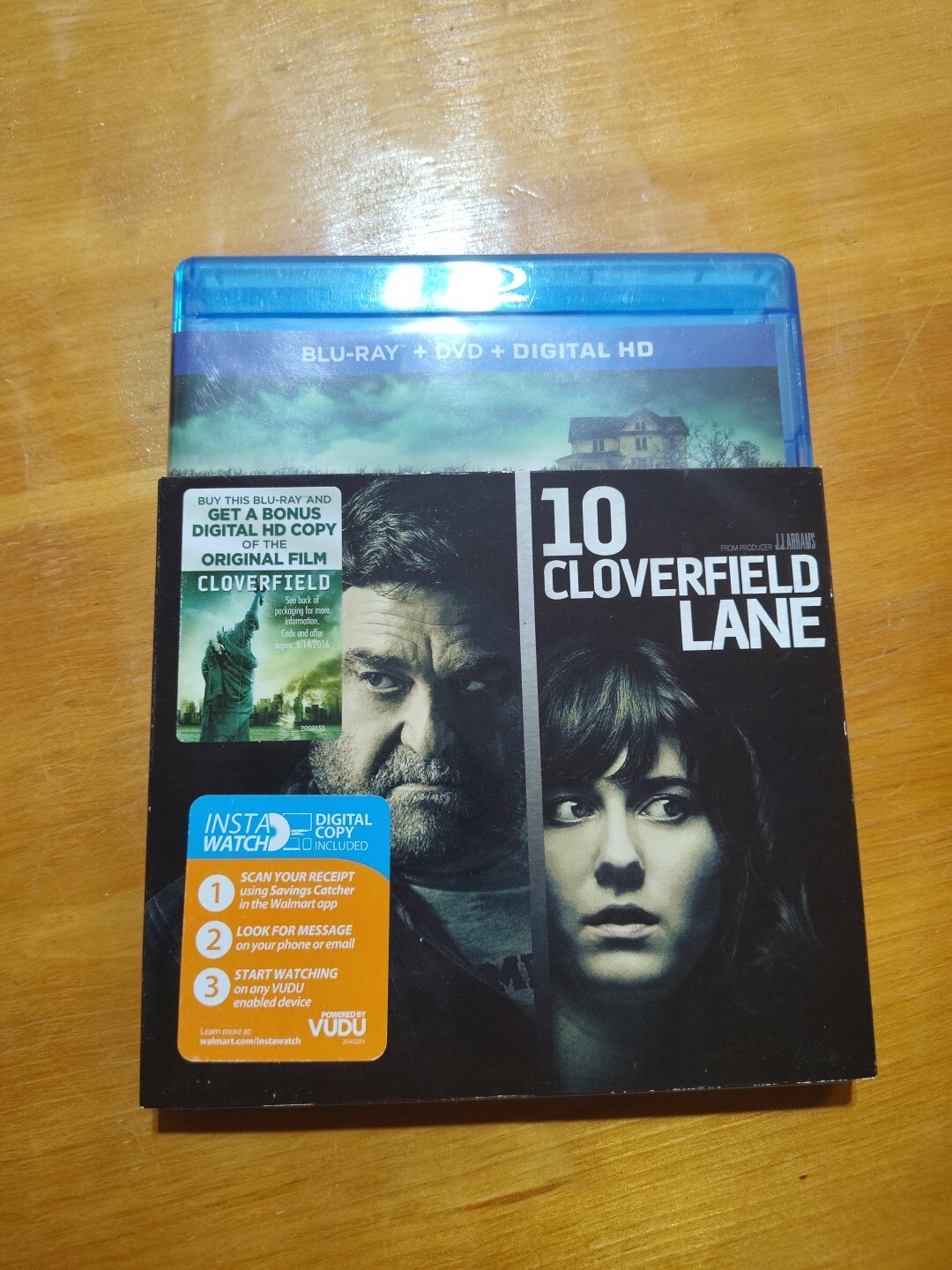 10 Cloverfield Lane (Blu-ray, 2016)
