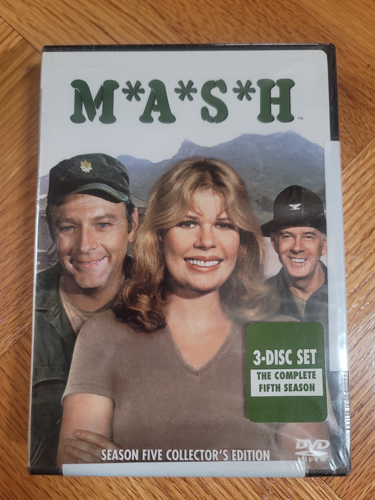 MASH – Season 5 (DVD, 2003, 3-Disc Set) Brand New
