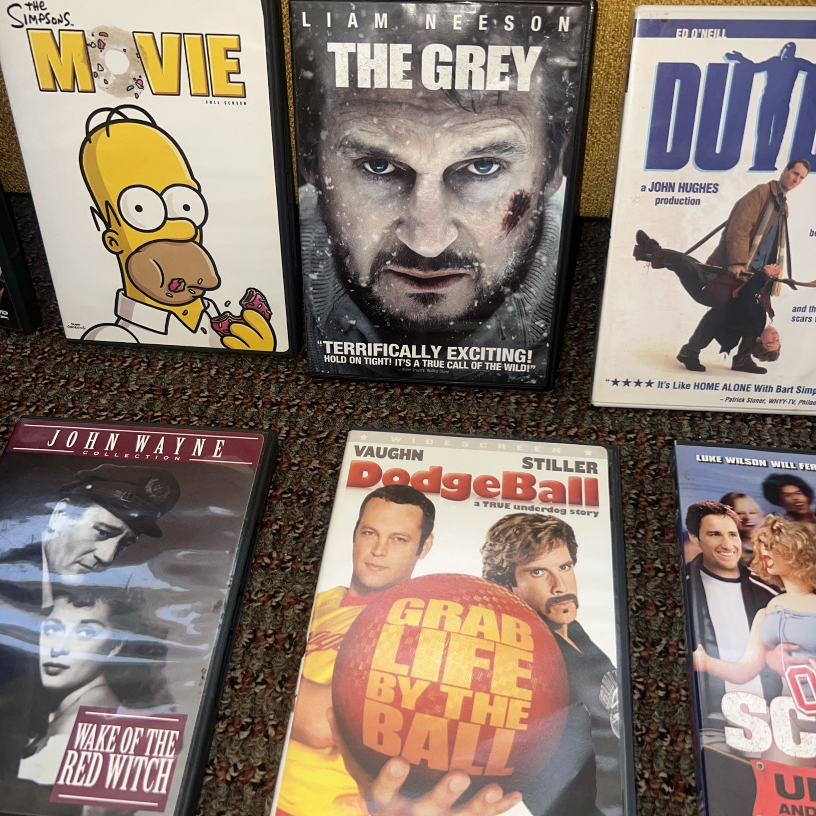 LOT OF 8 COLLECTABLE DVDS