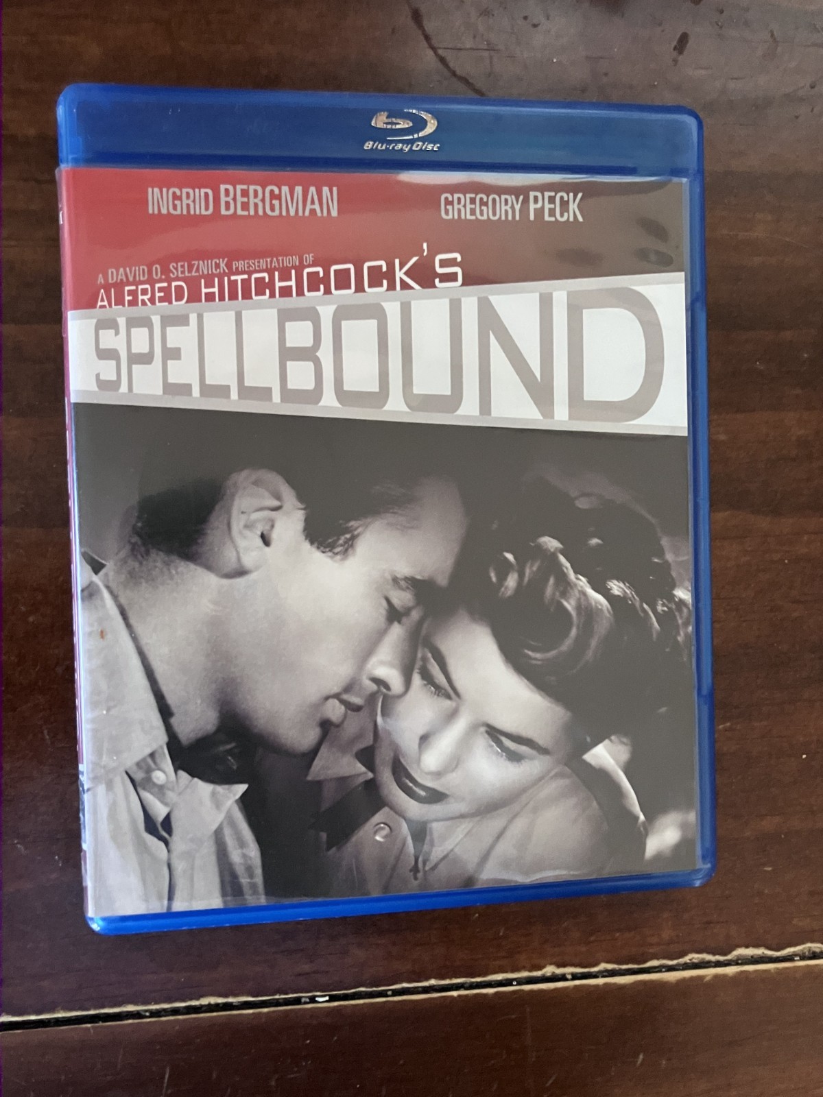 Hitchock’s Spellbound [Blu-ray] – Very Good condition-viewed only once