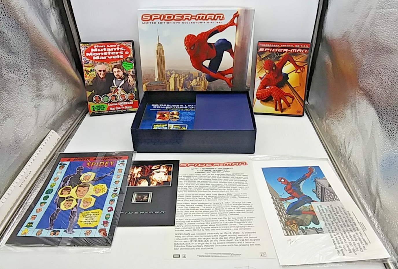 Marvel 2002 Spider-Man Limited Edition 3 Disc DVD Collector’s Gift Set In Box