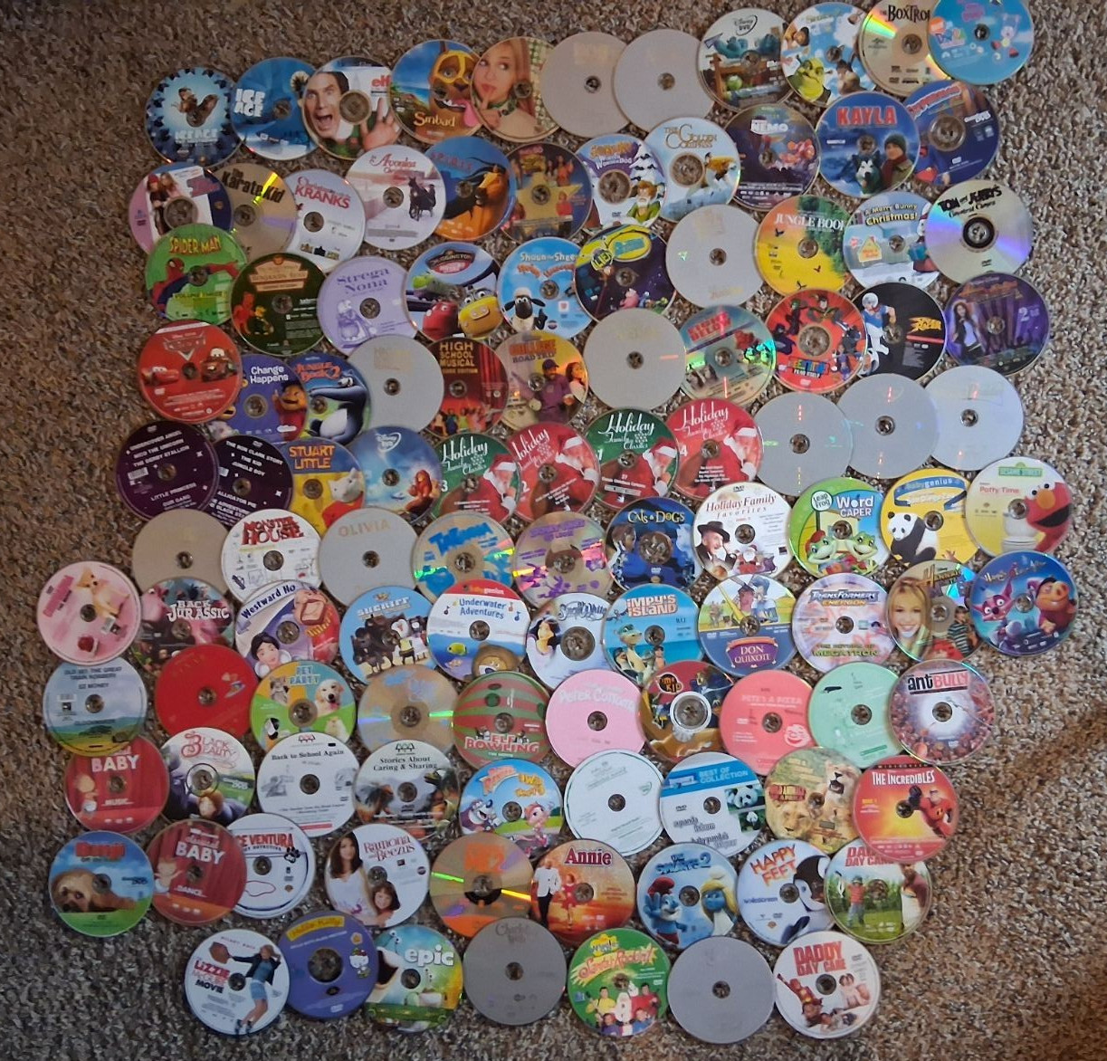 Wholesale Lot of 100+ Children & Family Discs (DVDs) (DISC ONLY)
